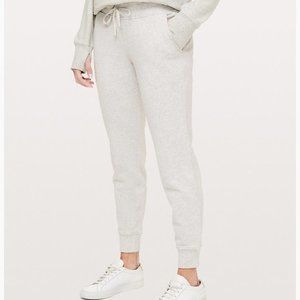 Lululemon Pleasing Pants